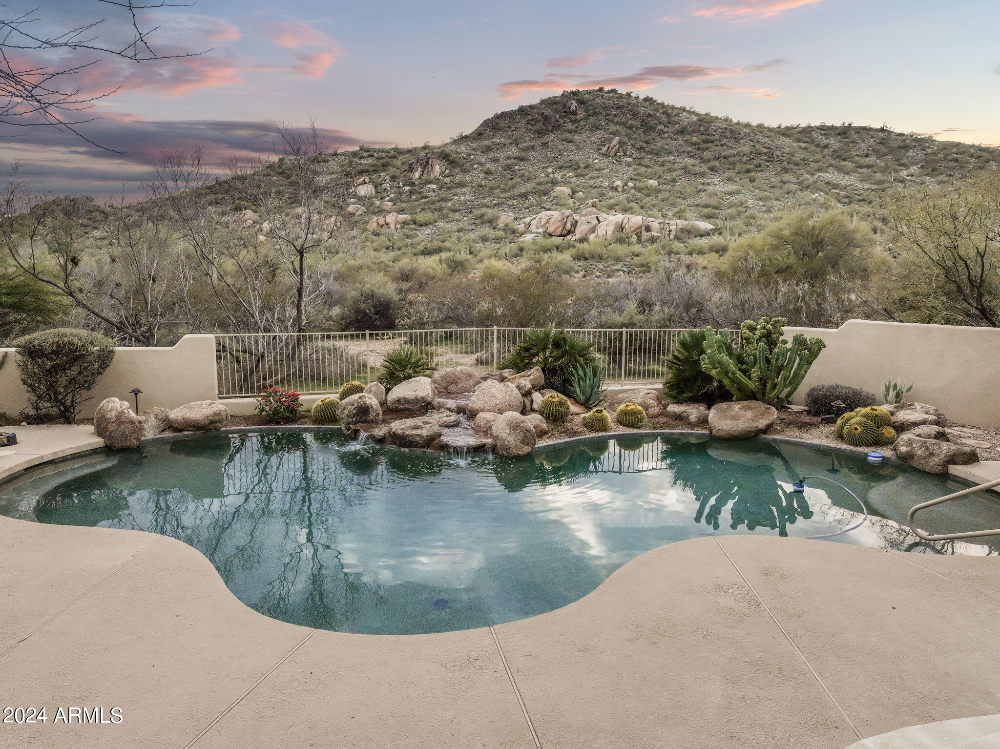 8300 E DIXILETA Drive SW, 206