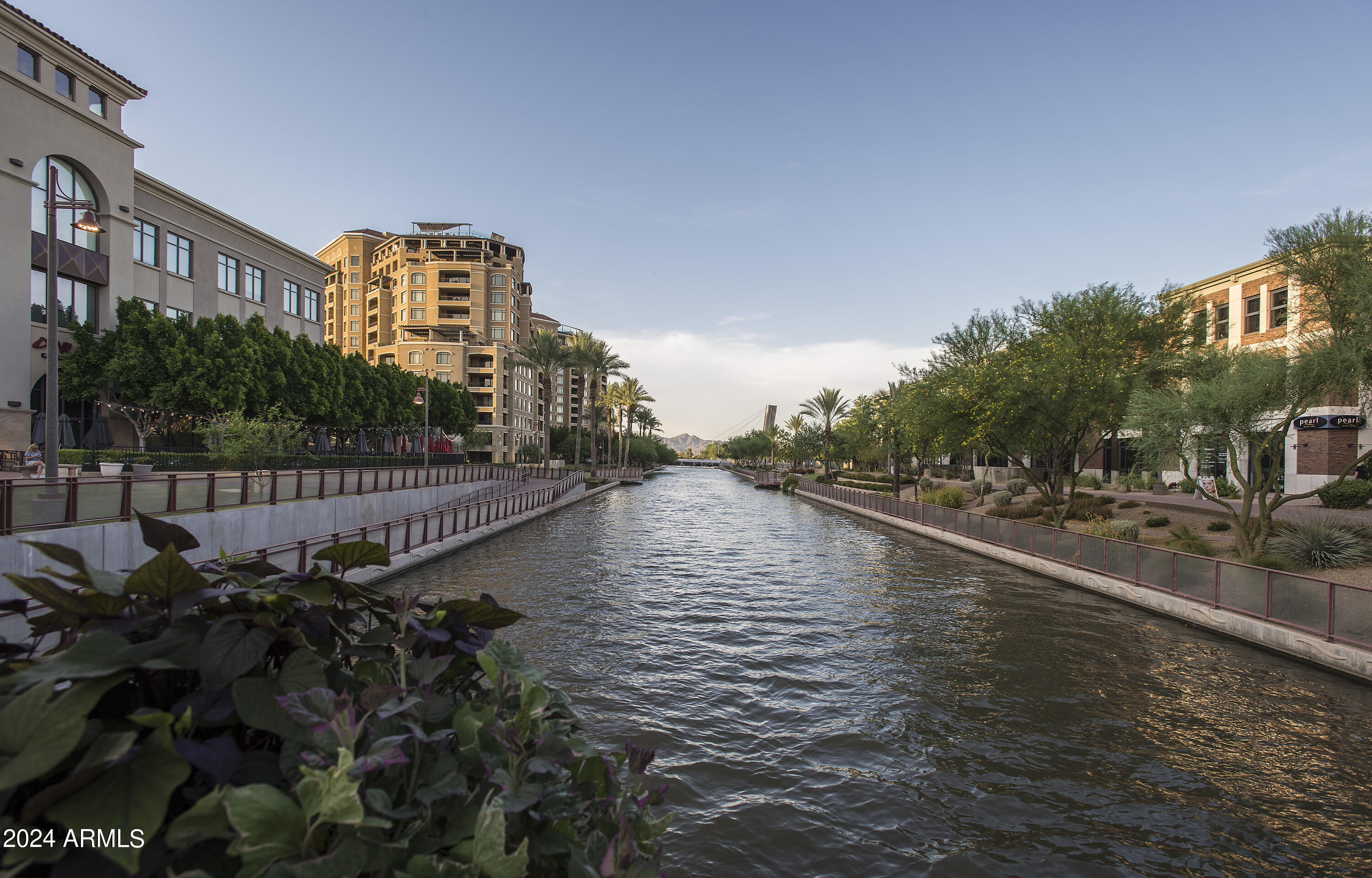 7175 E Camelback Road, 608
