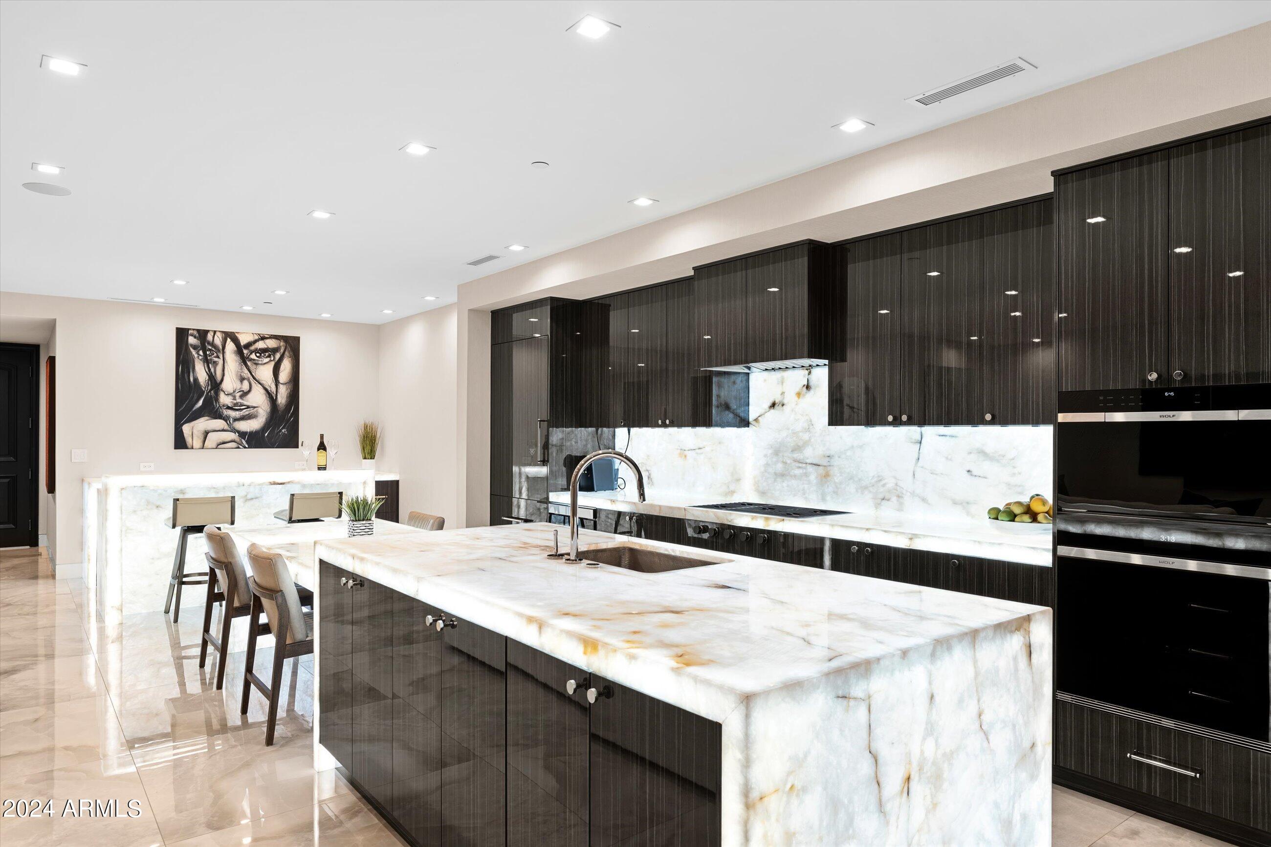 7175 E Camelback Road, 608