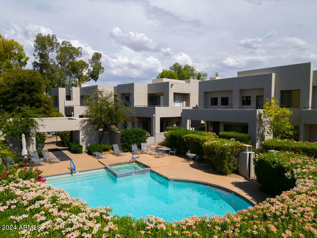 7700 E GAINEY RANCH Road, 233