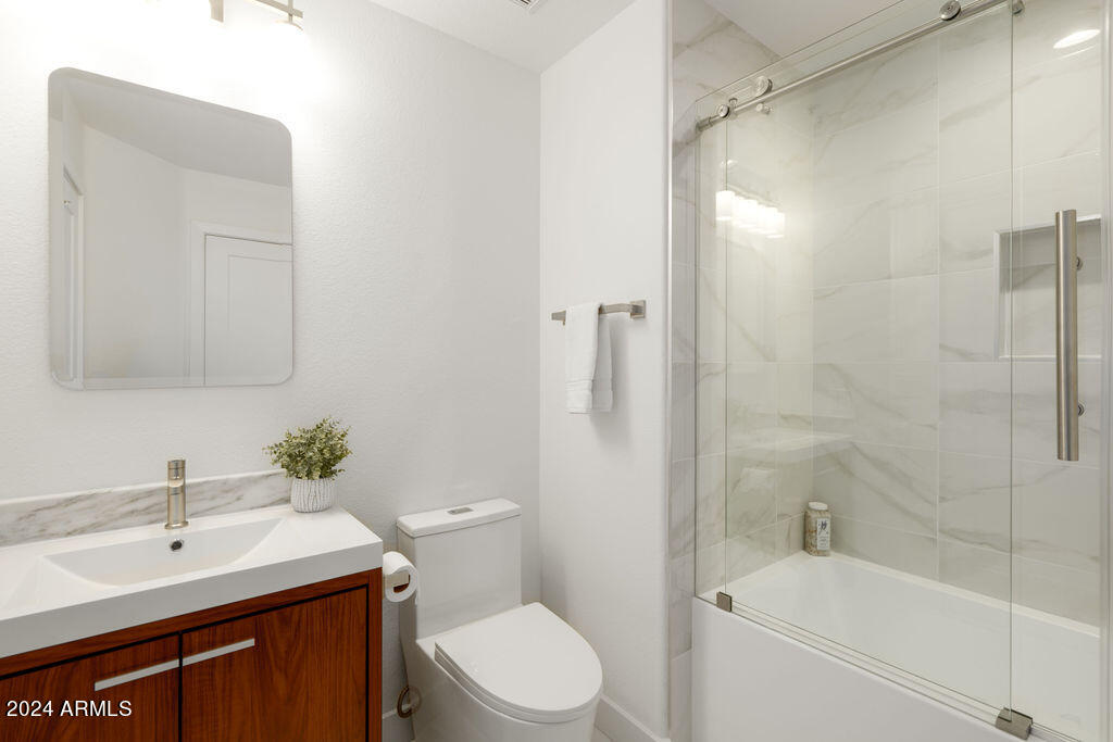 7700 E GAINEY RANCH Road, 233