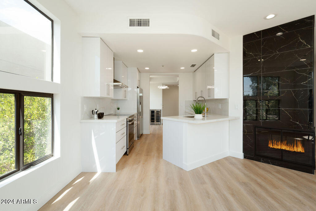 7700 E GAINEY RANCH Road, 233