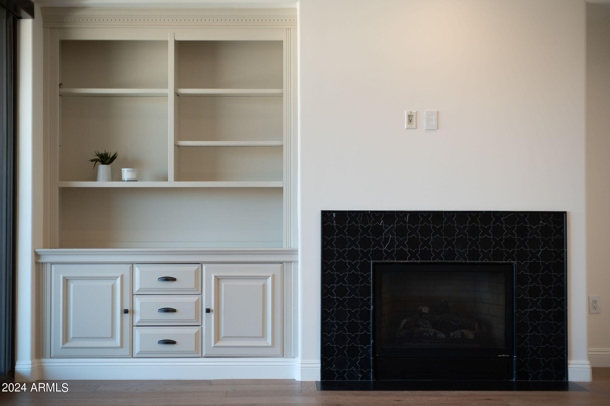 7181 E Camelback Road, 504