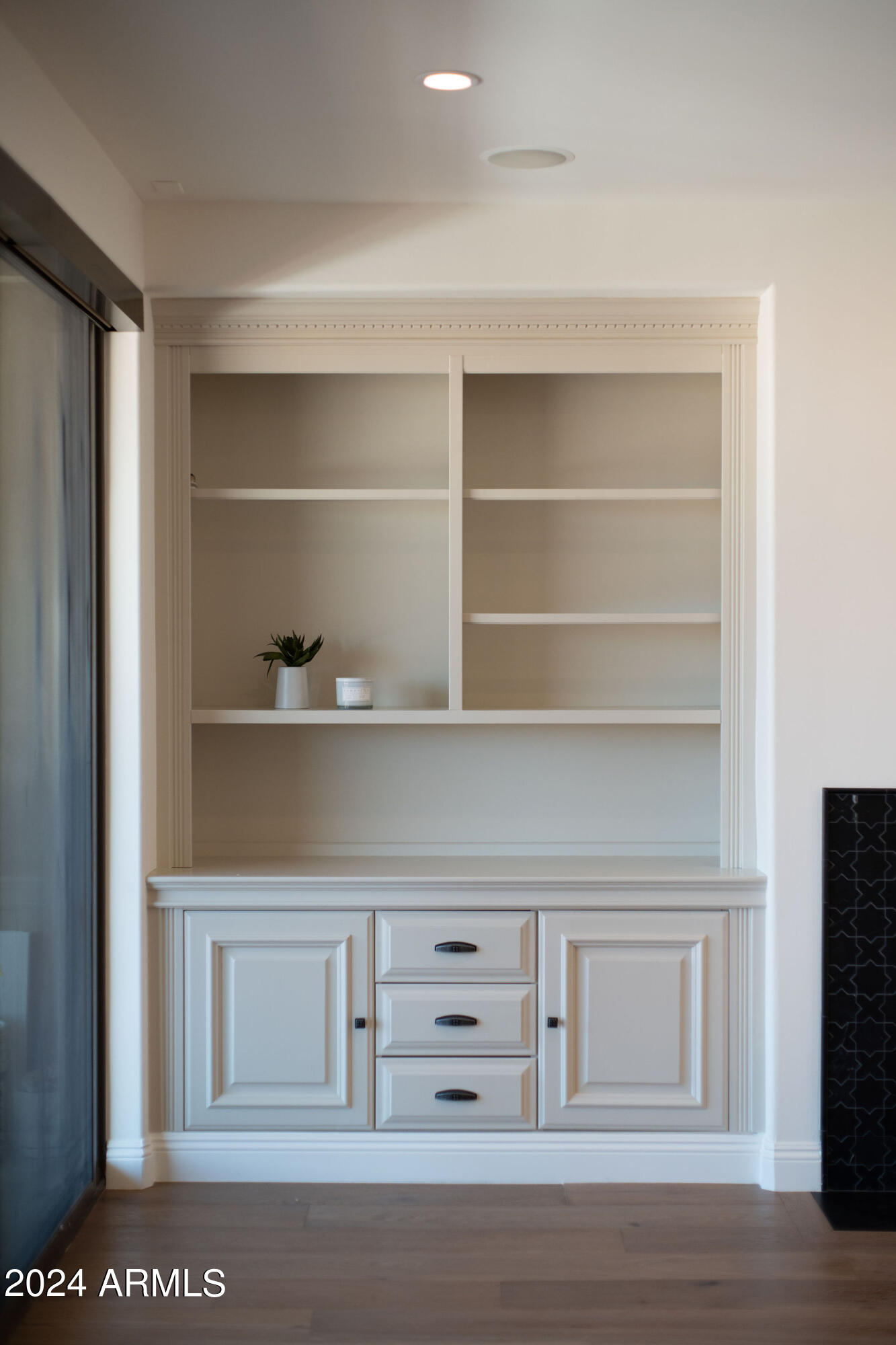 7181 E Camelback Road, 504