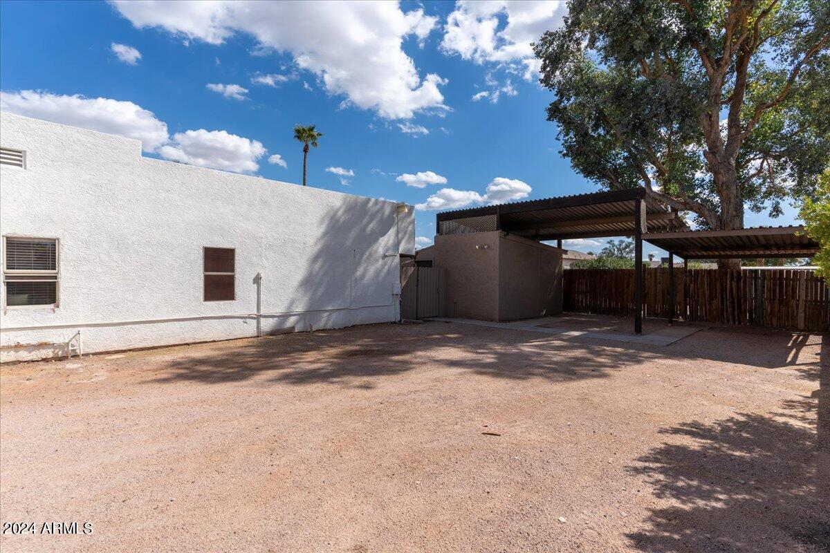 6235 E THUNDERBIRD Road