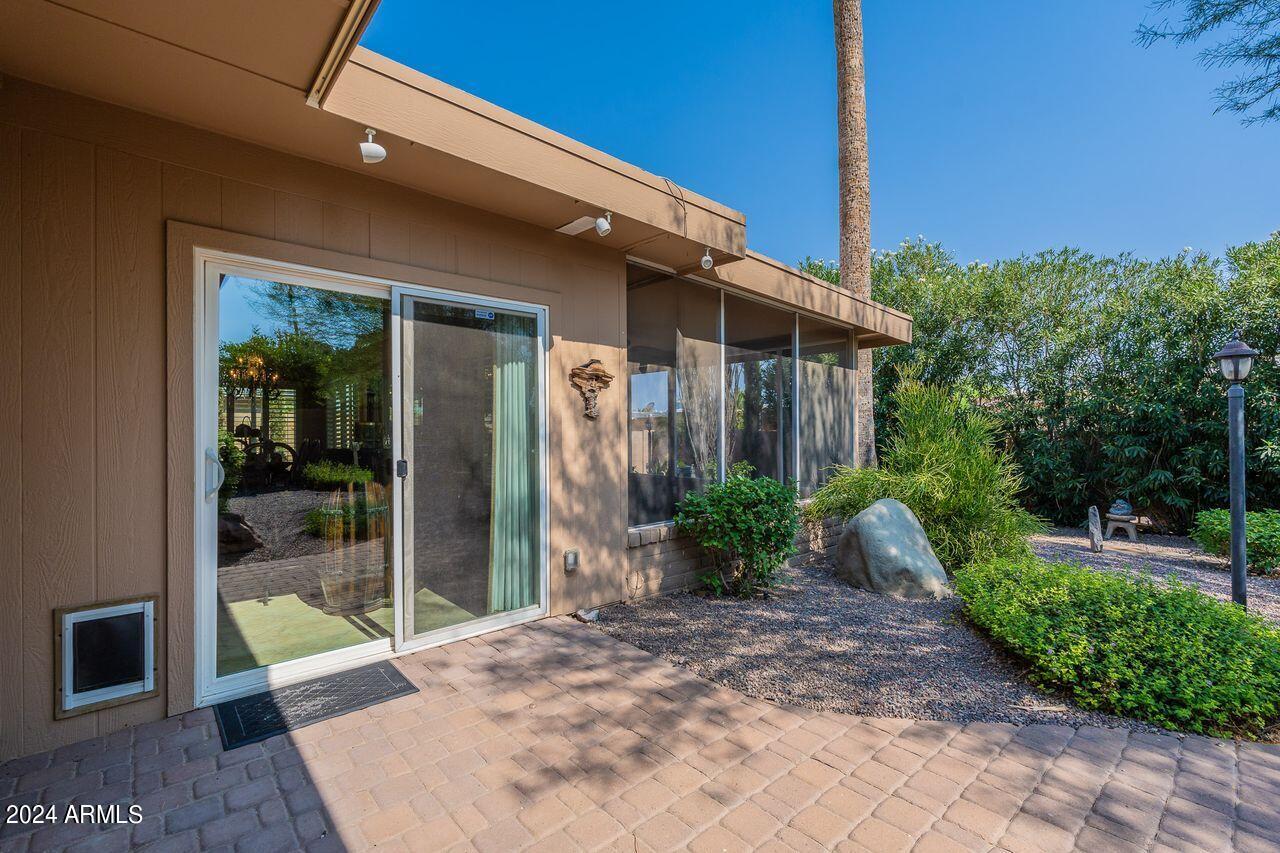 10726 W WILLOWBROOK Drive