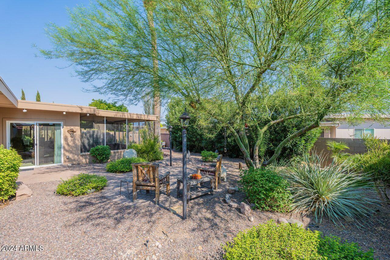 10726 W WILLOWBROOK Drive