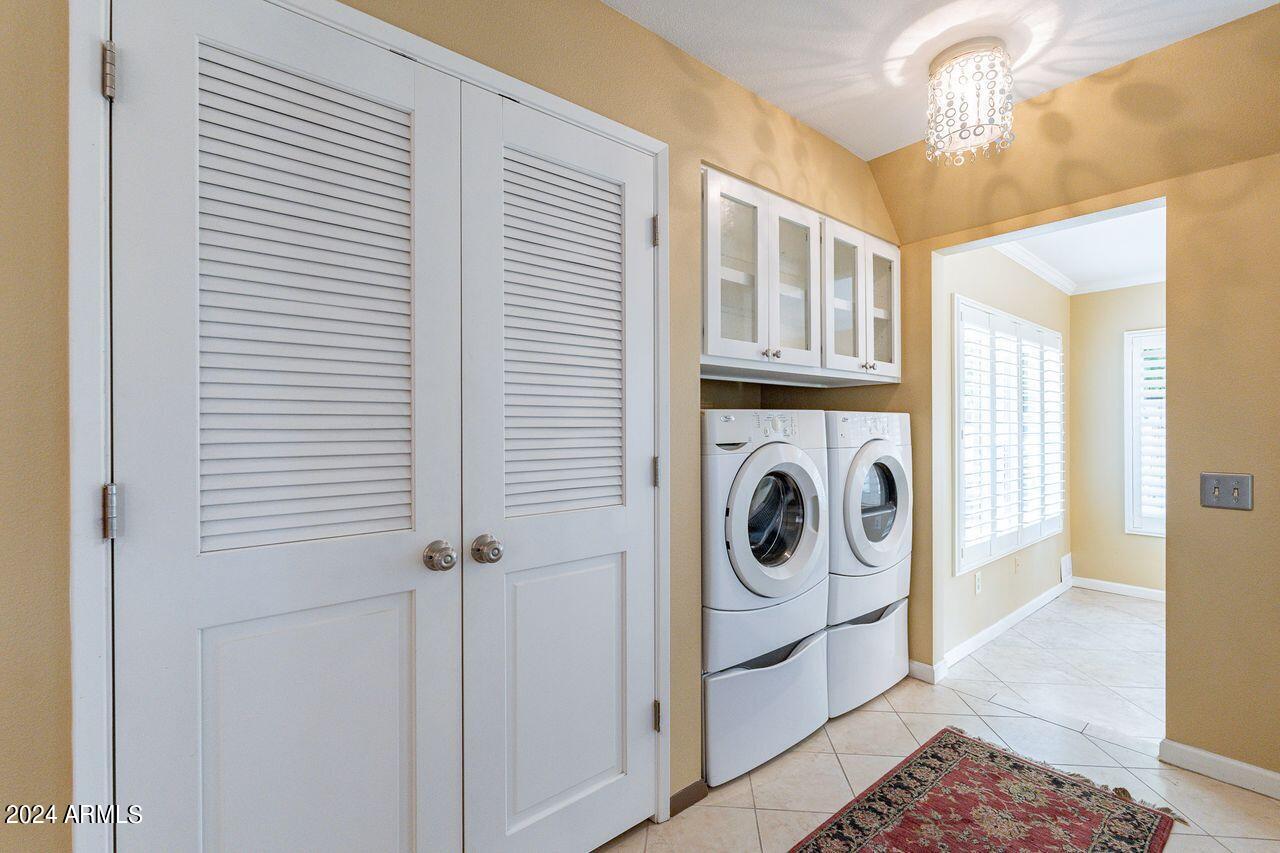 10726 W WILLOWBROOK Drive