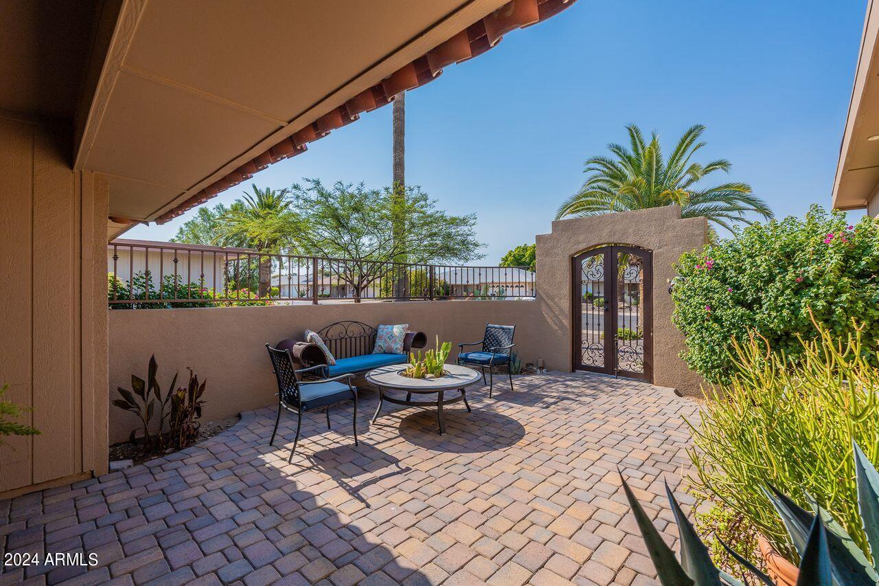 10726 W WILLOWBROOK Drive