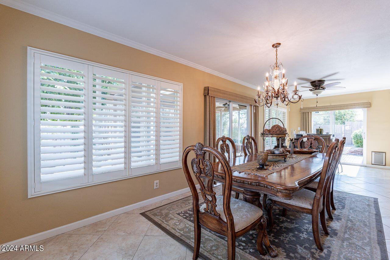 10726 W WILLOWBROOK Drive