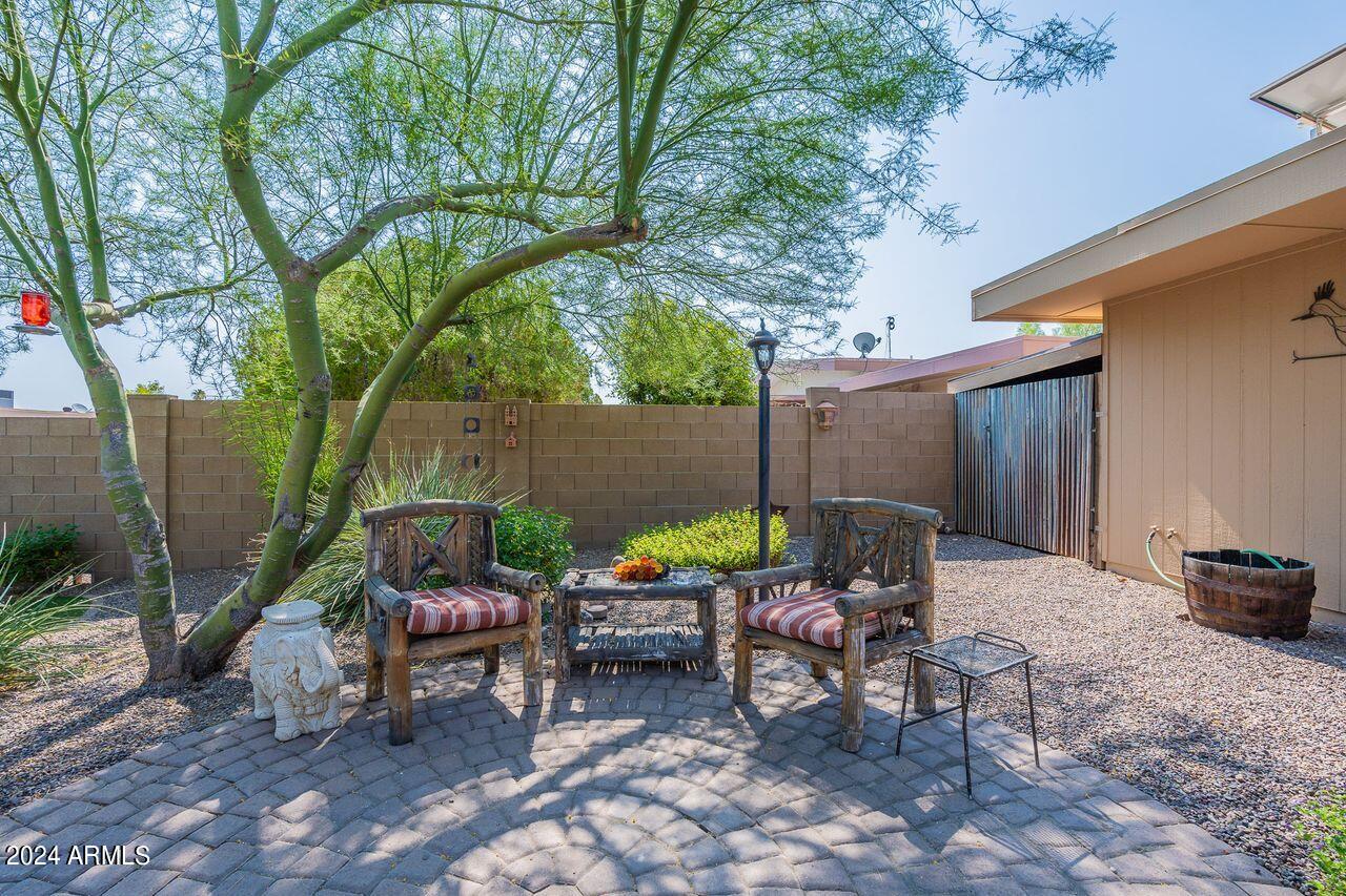 10726 W WILLOWBROOK Drive