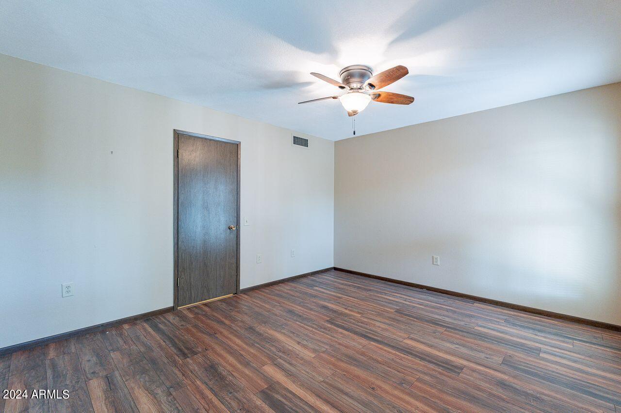 10726 W WILLOWBROOK Drive