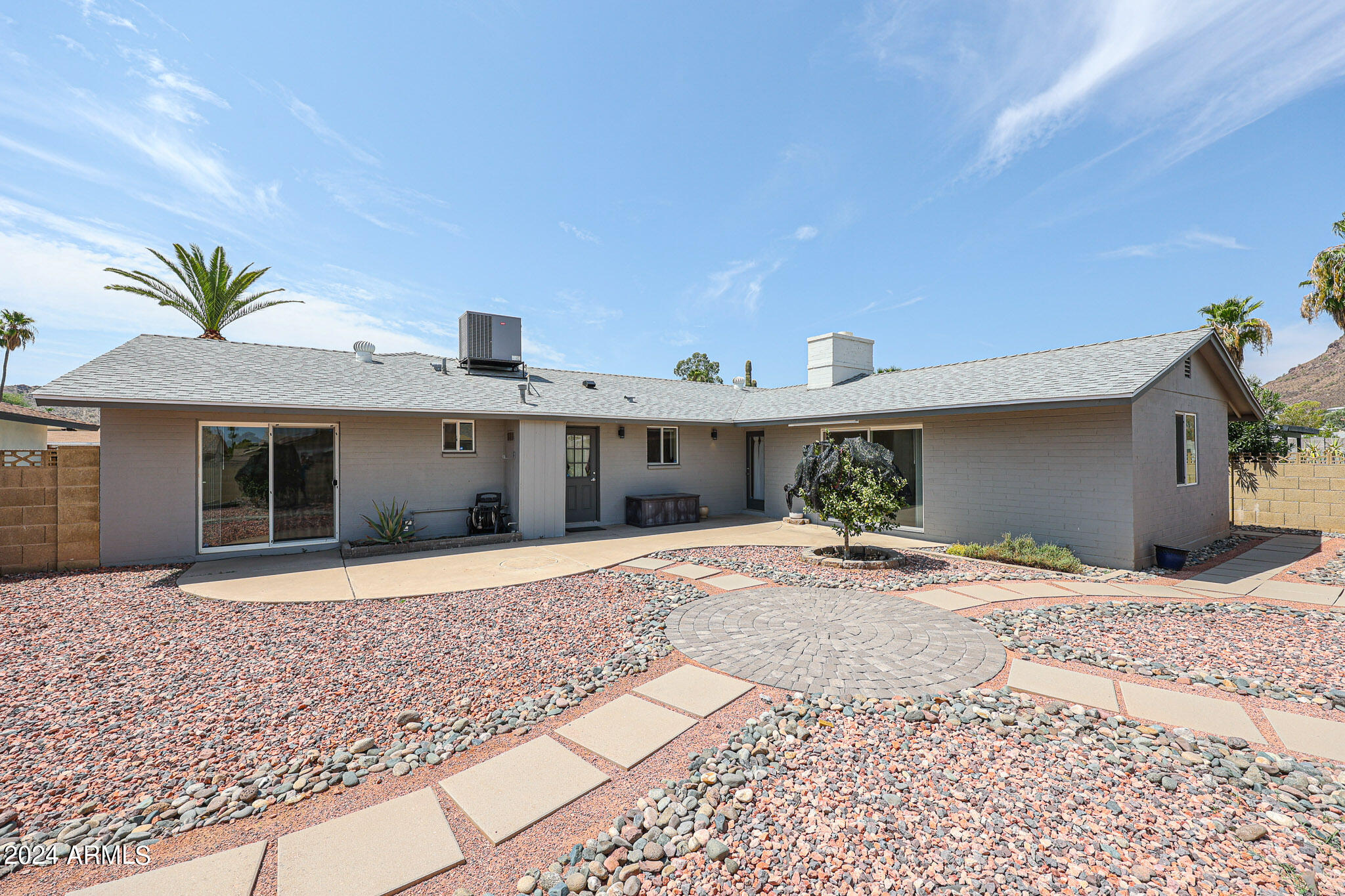 2232 E BLANCHE Drive