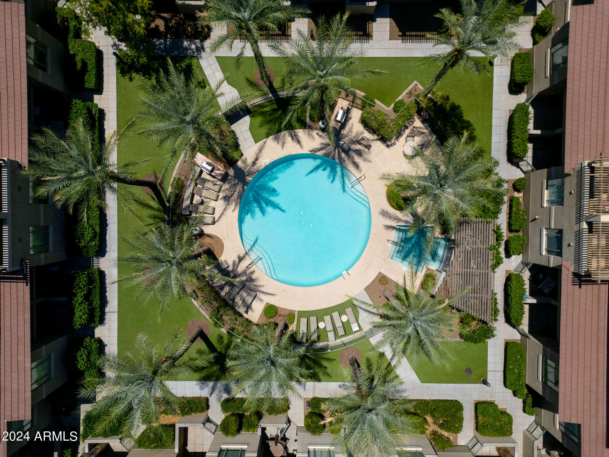 815 E ROSE Lane, 140