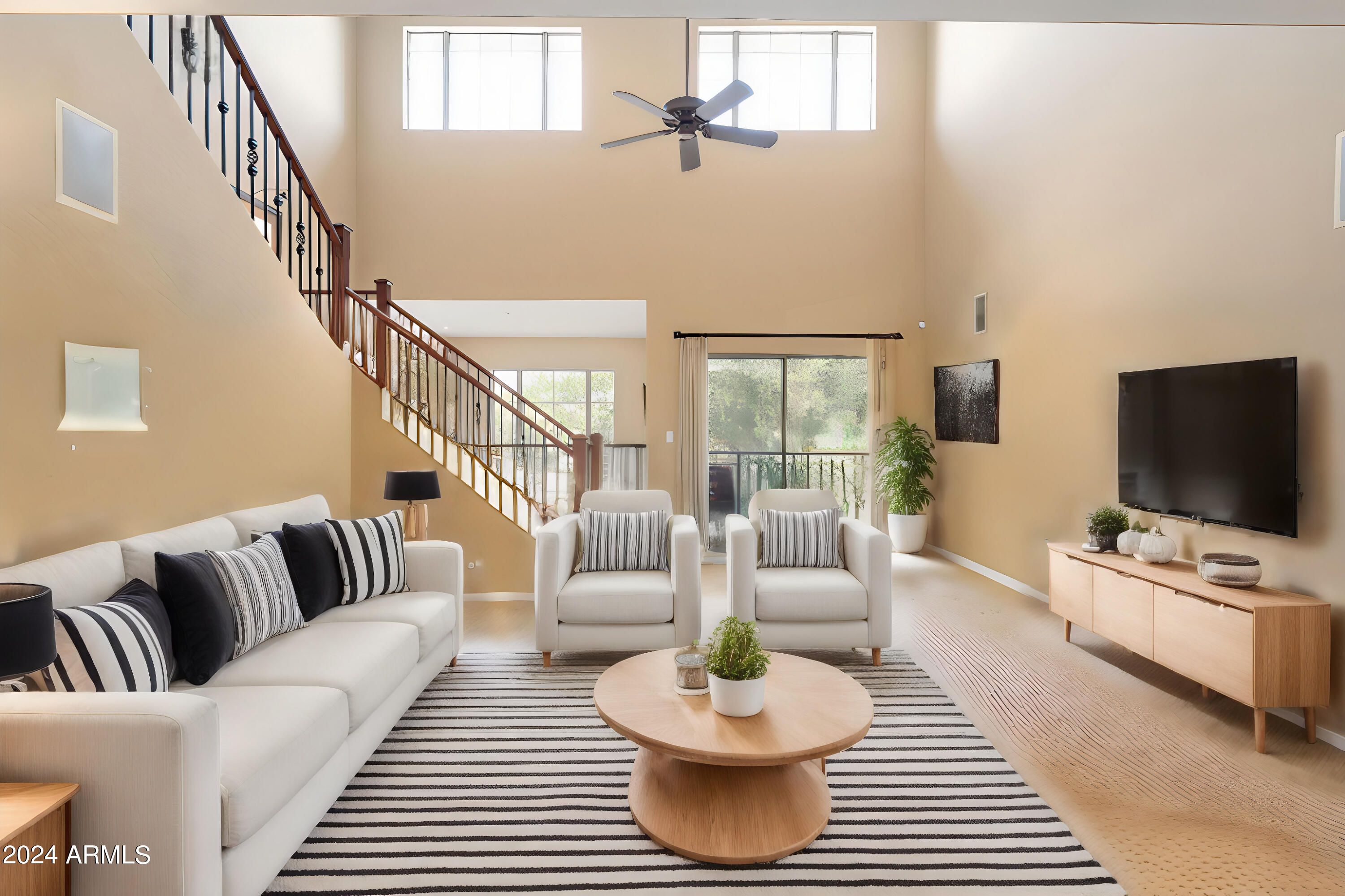 815 E ROSE Lane, 140