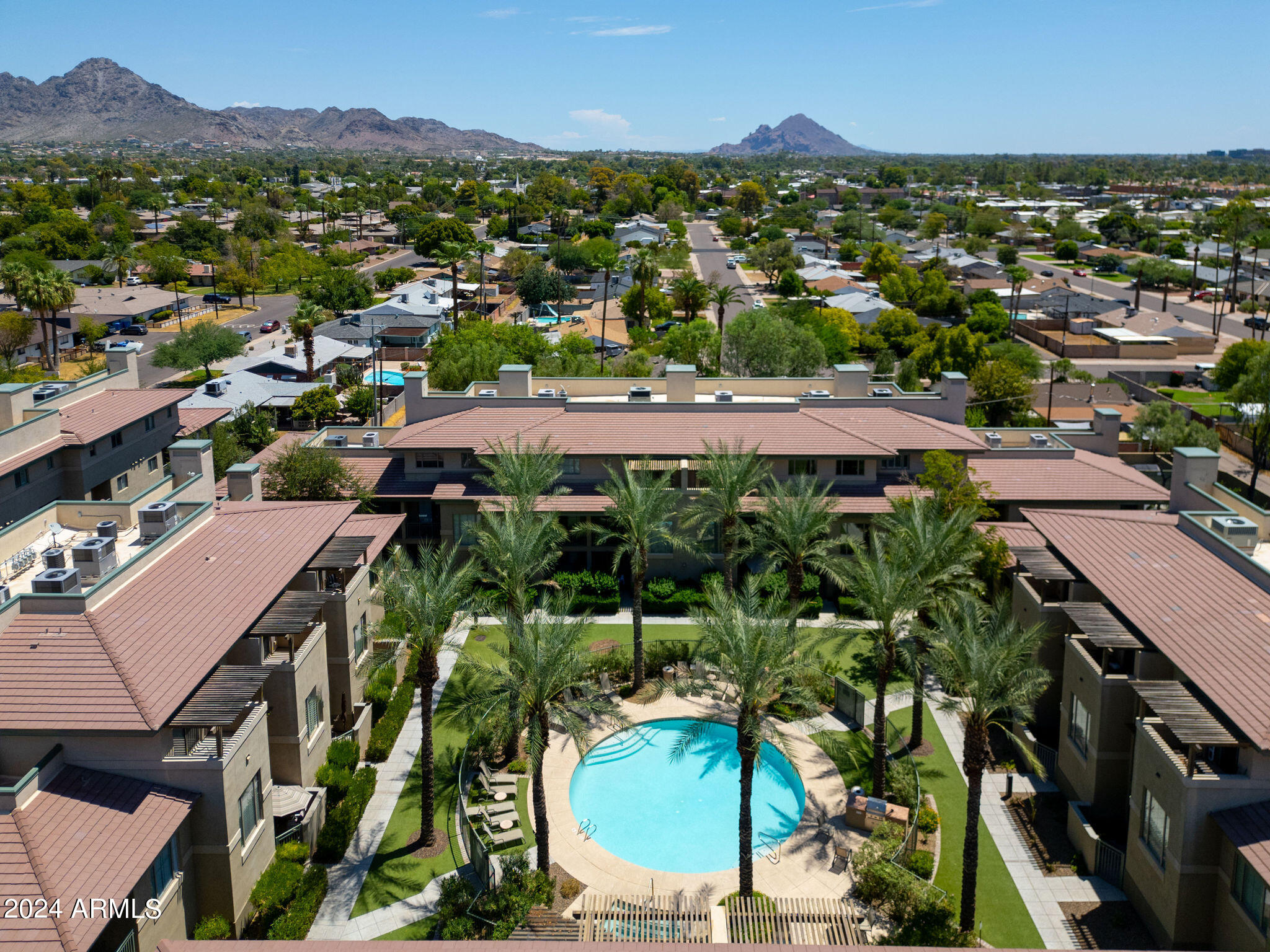 815 E ROSE Lane, 140