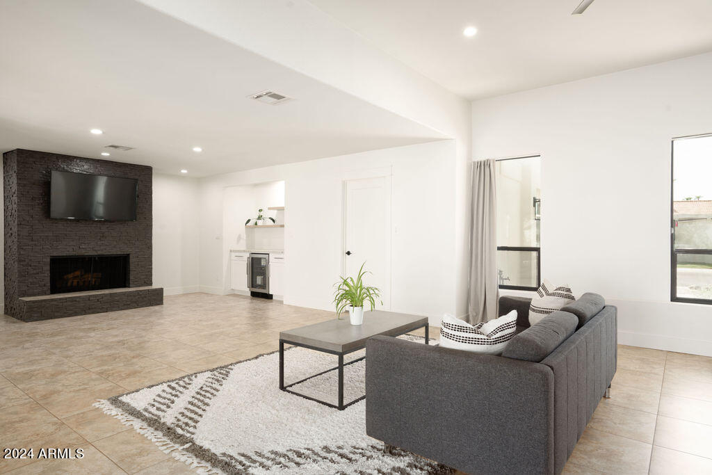 8732 E SAN LUCAS Drive