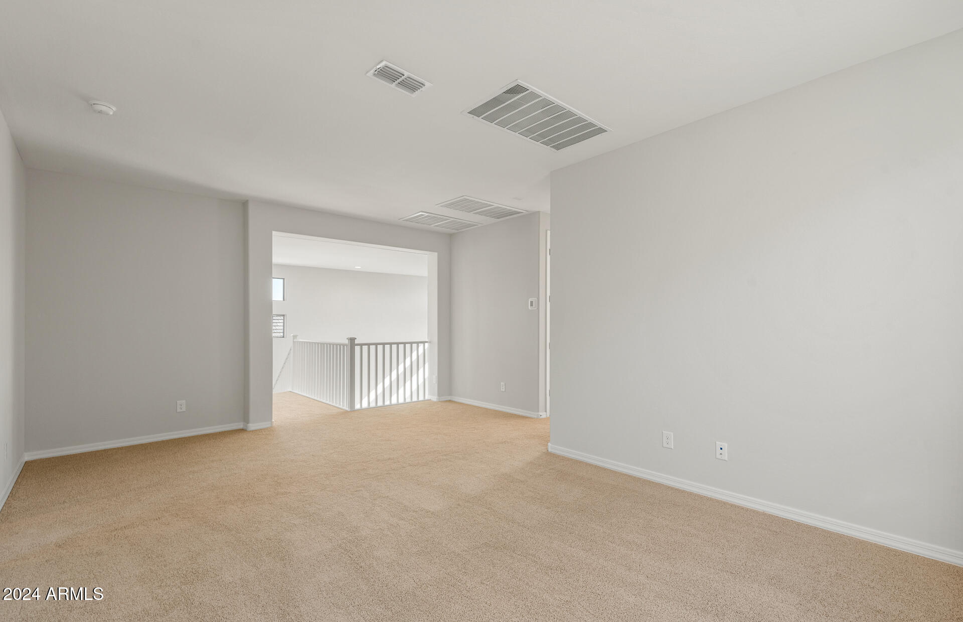 1945 W HORSETAIL Trail