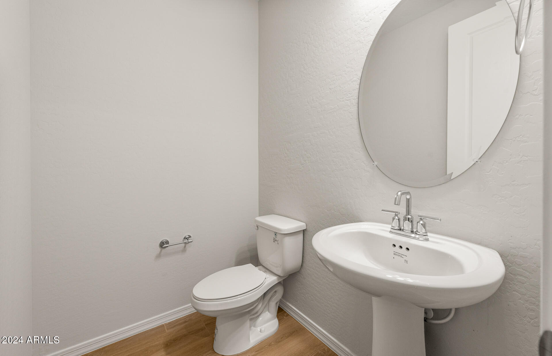 1945 W HORSETAIL Trail