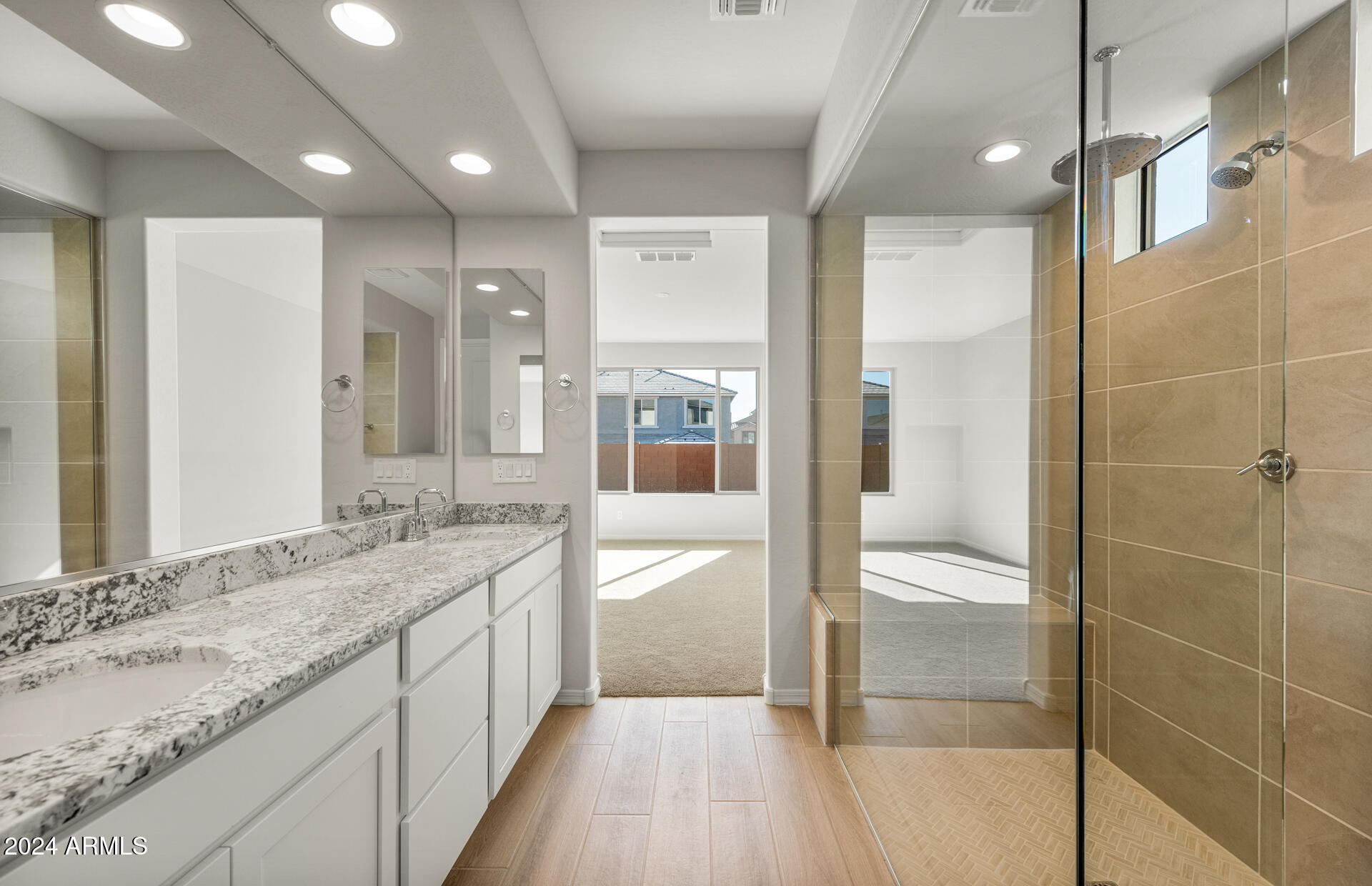 1945 W HORSETAIL Trail