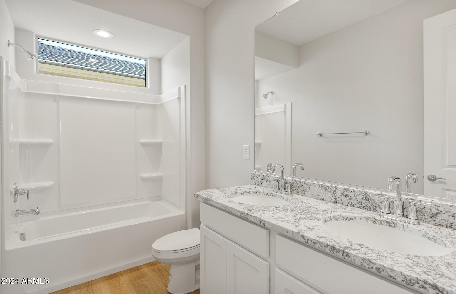 1945 W HORSETAIL Trail