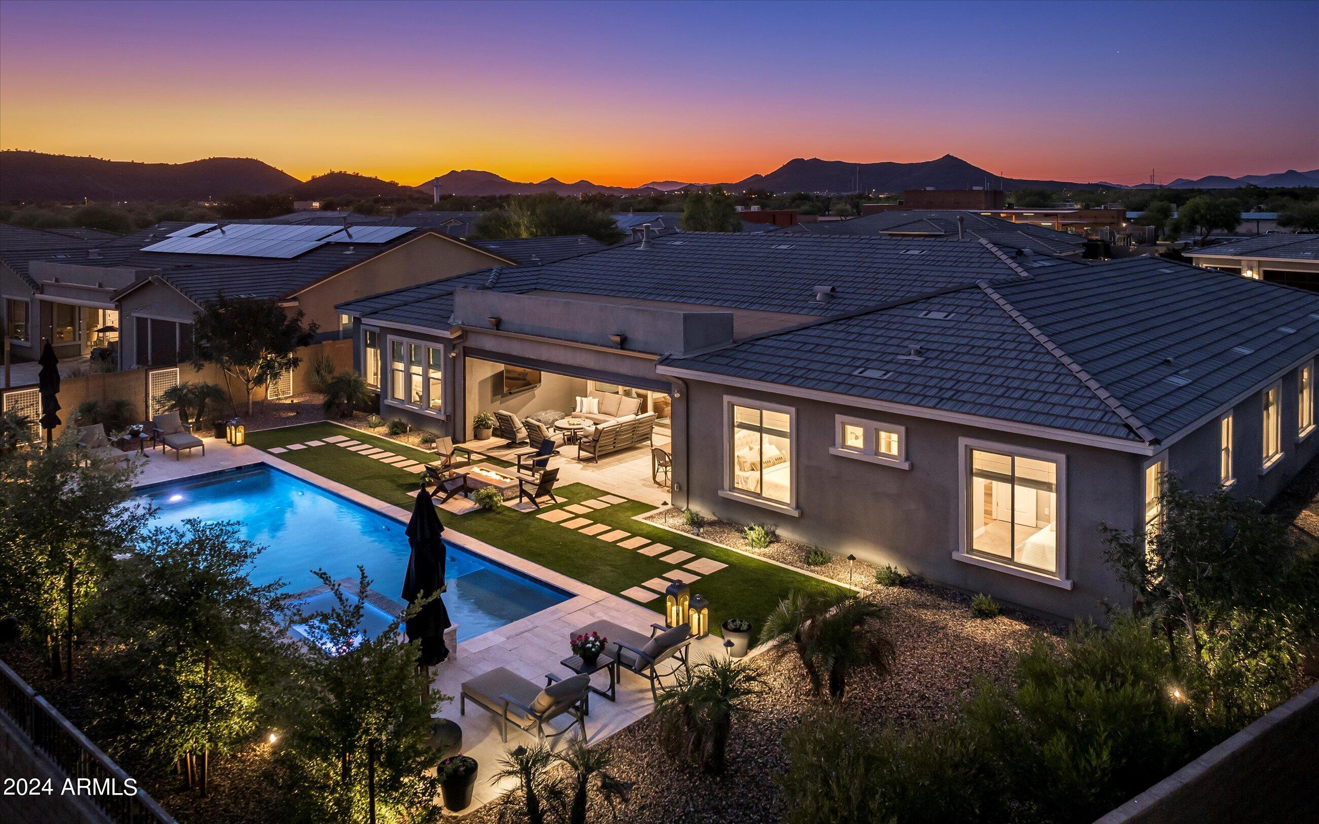 2869 E Cashman Drive