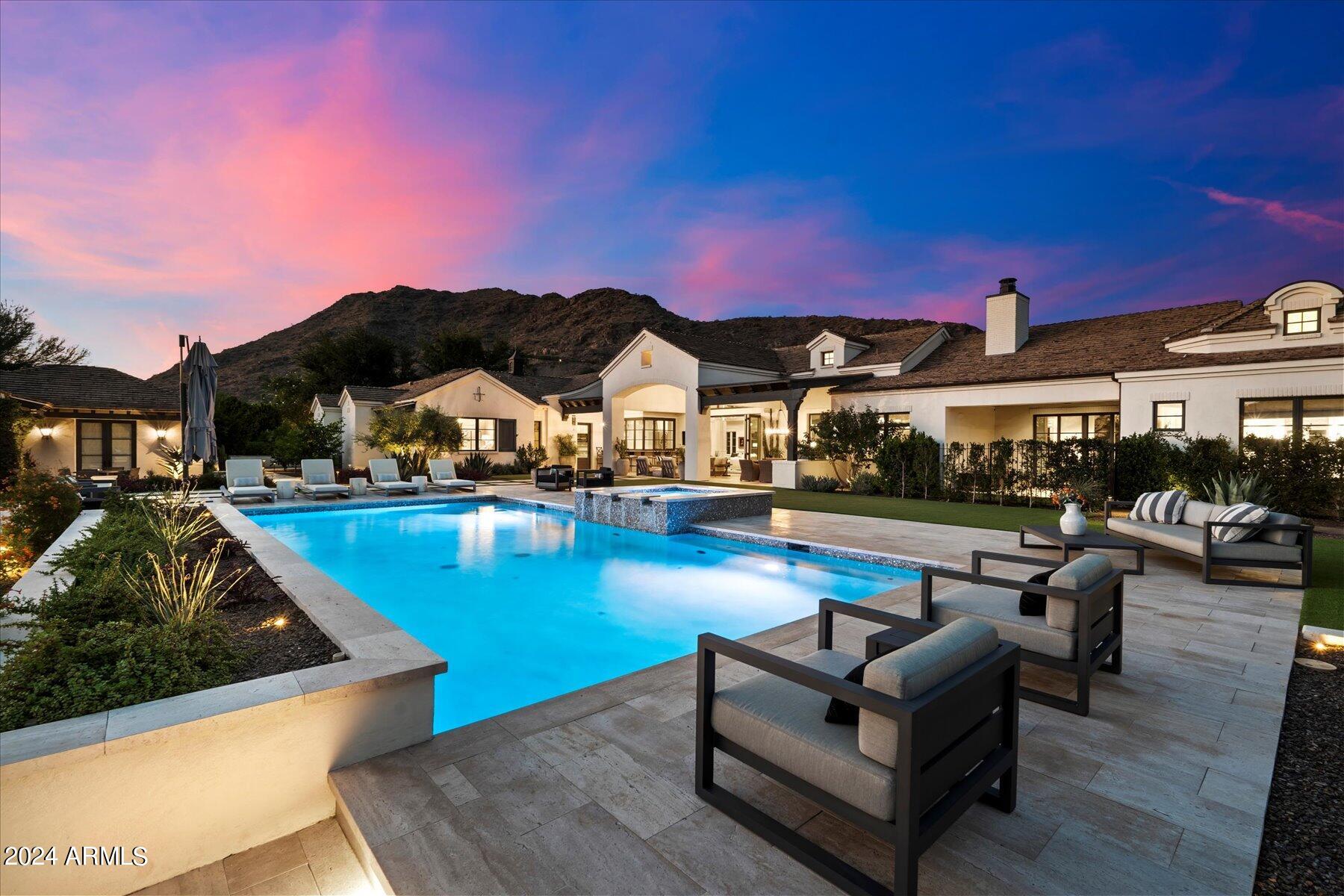 5739 E CACTUS WREN Road