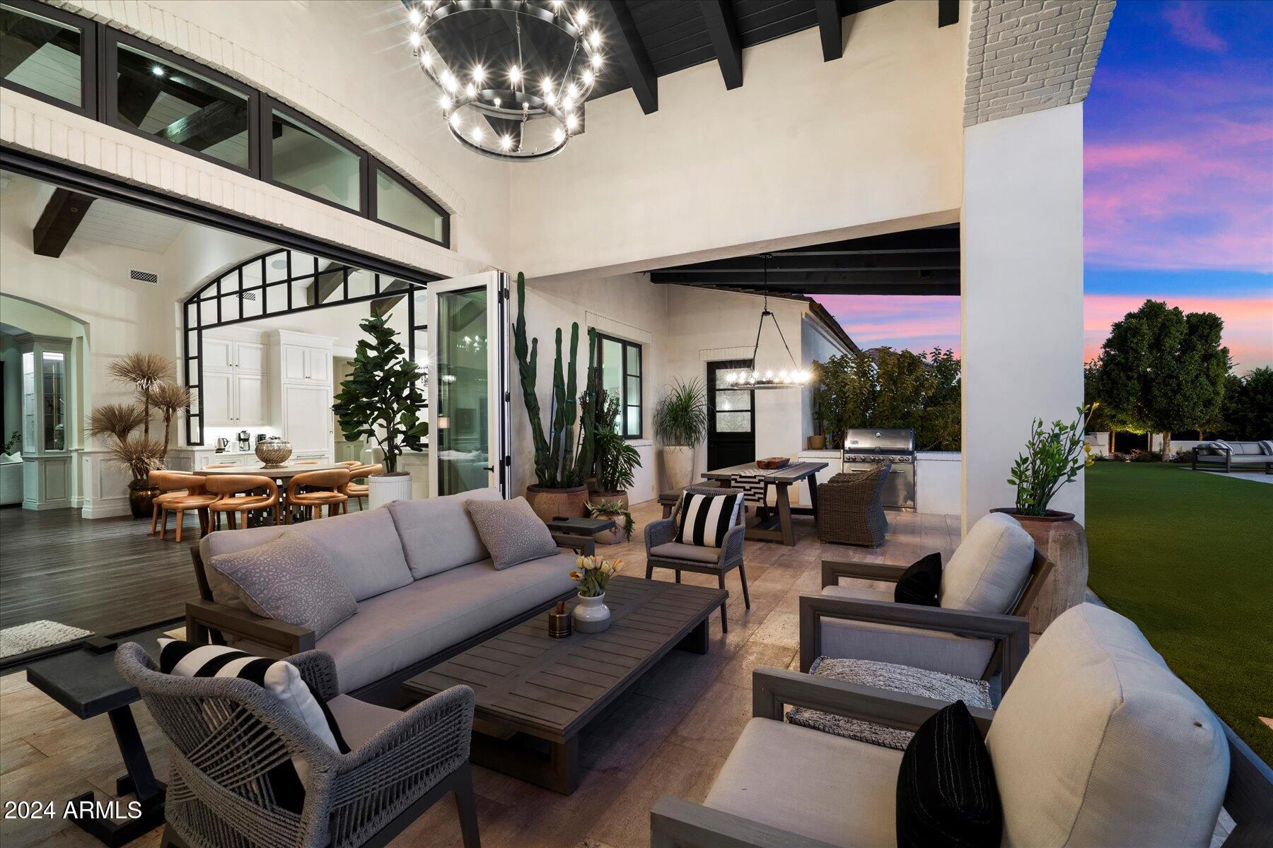 5739 E CACTUS WREN Road