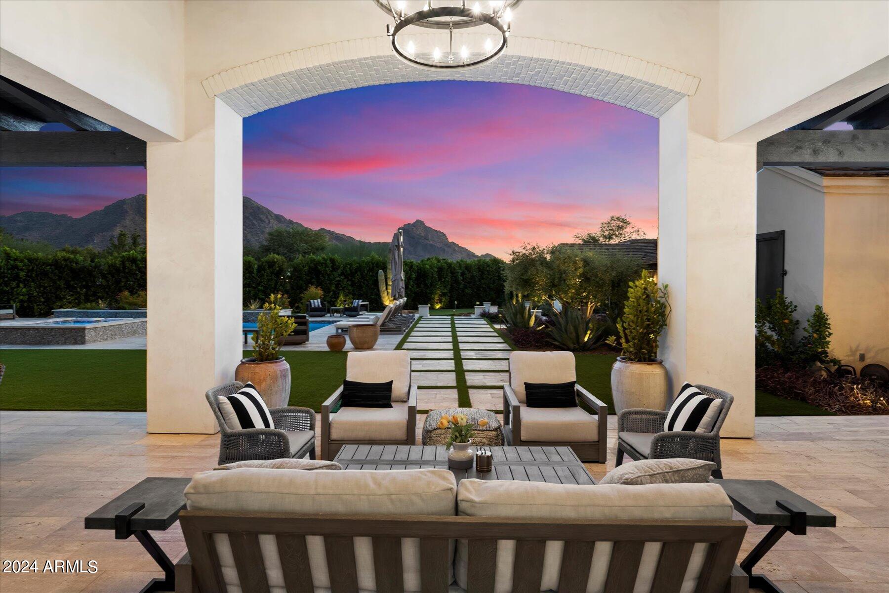 5739 E CACTUS WREN Road