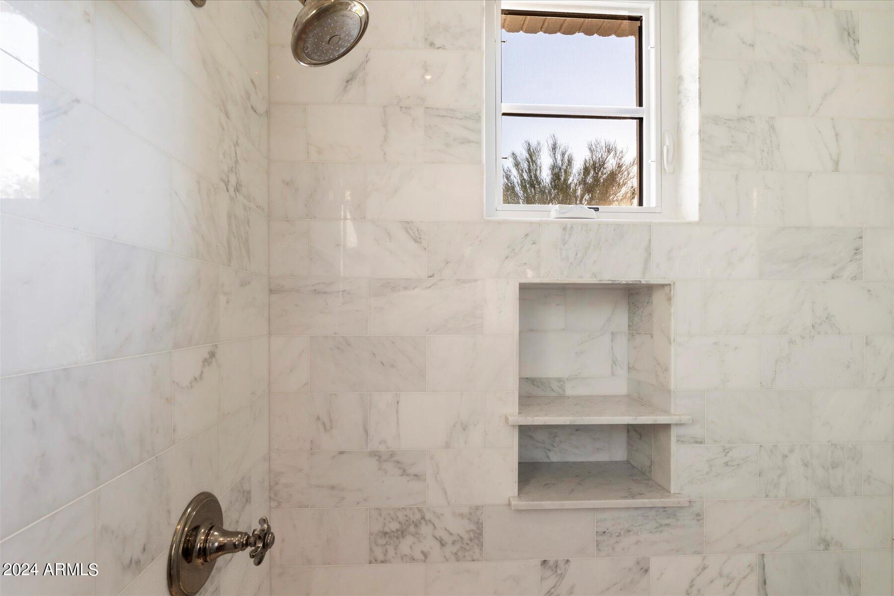 5739 E CACTUS WREN Road