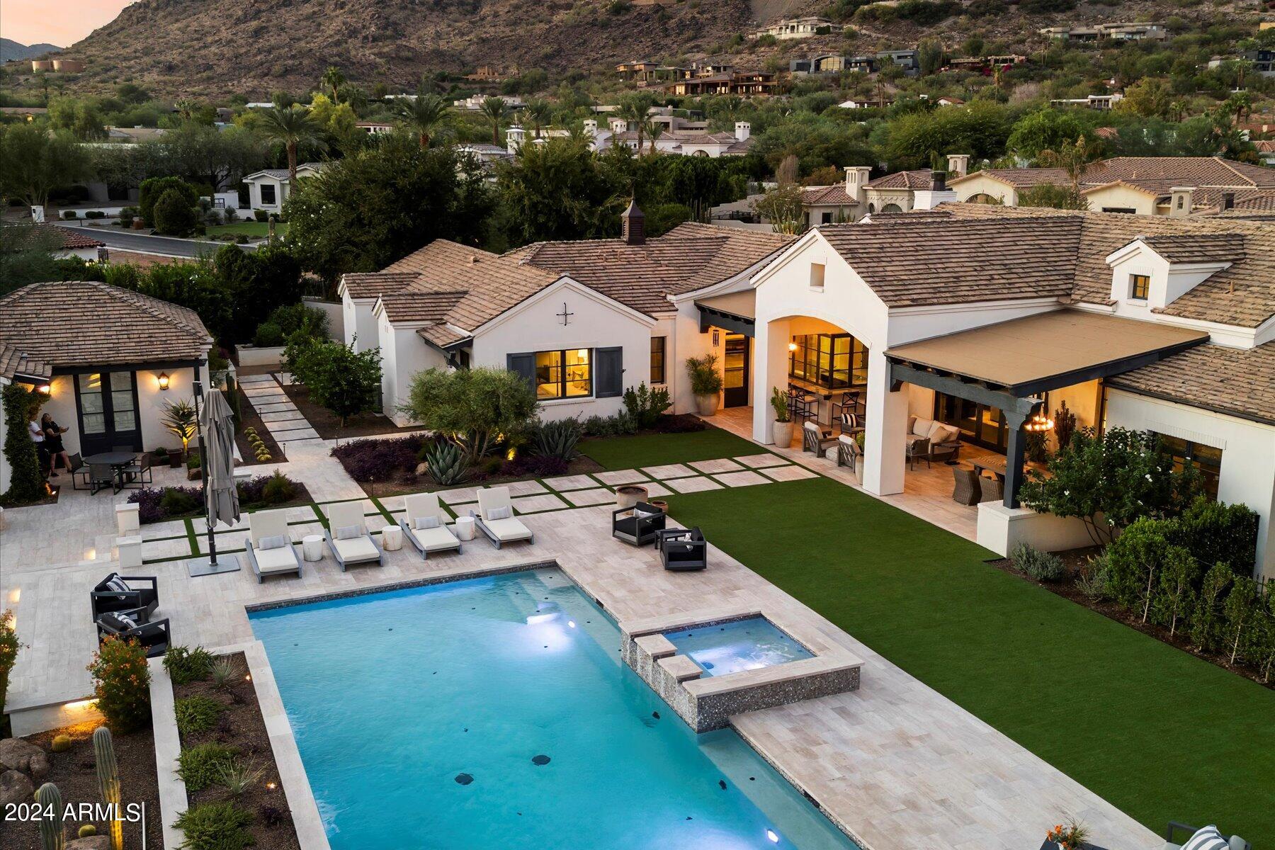 5739 E CACTUS WREN Road