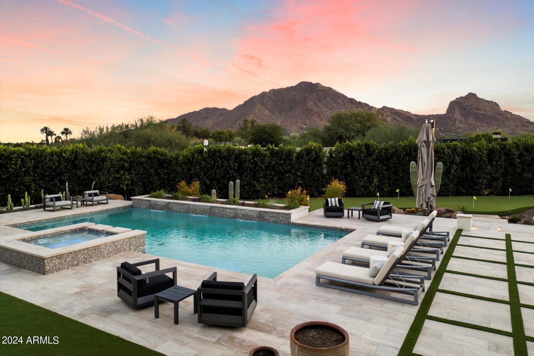 5739 E CACTUS WREN Road