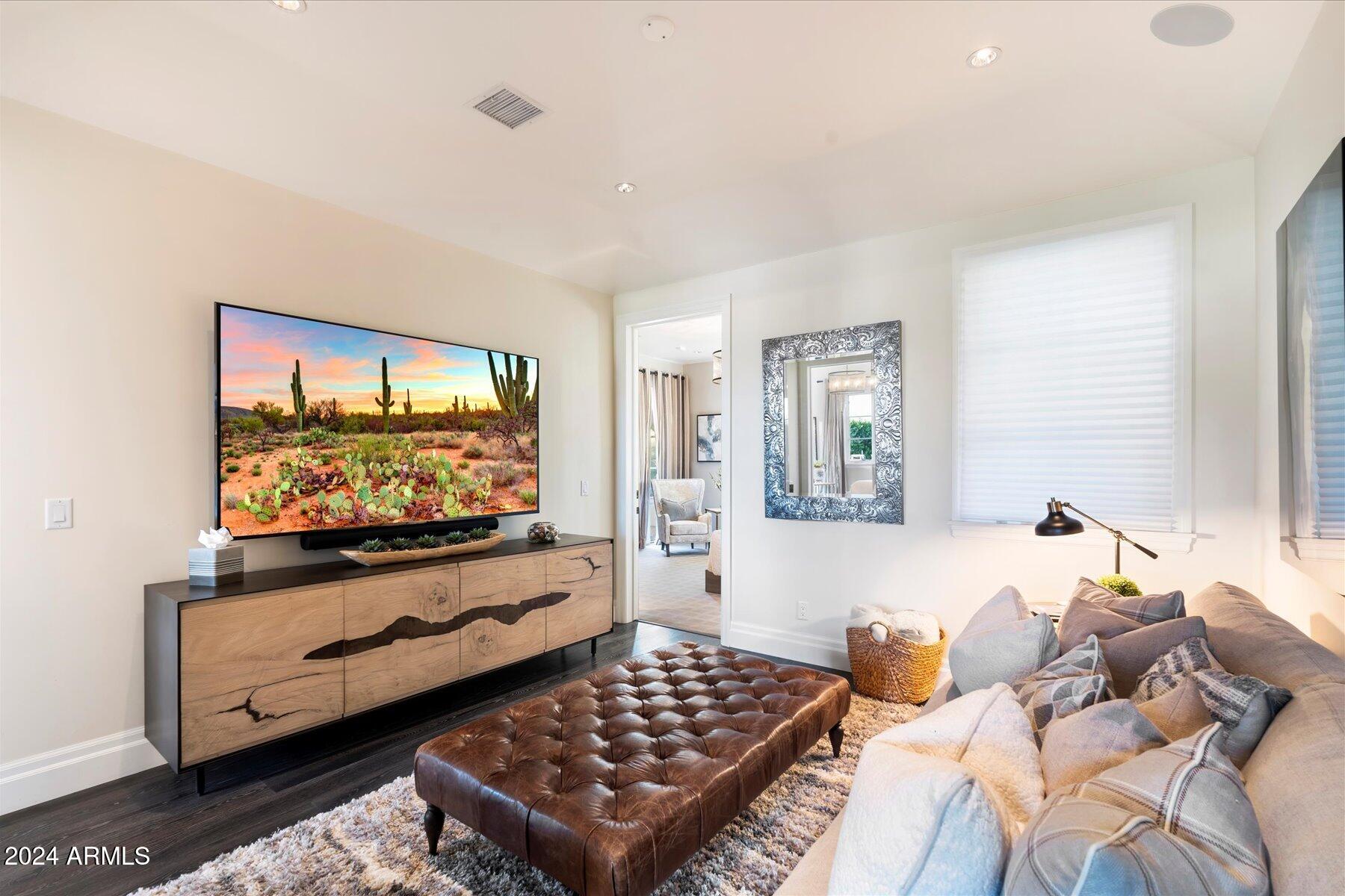 5739 E CACTUS WREN Road