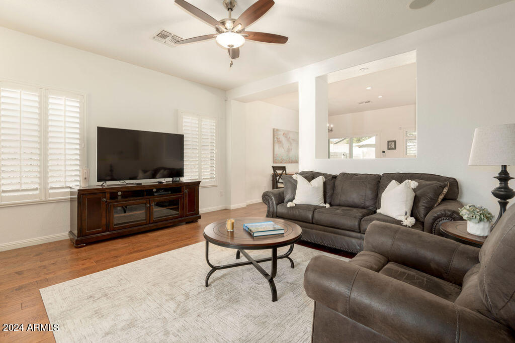 5028 E ROY ROGERS Road