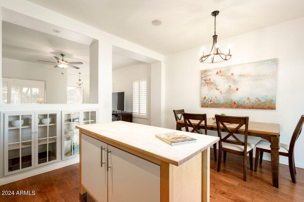 5028 E ROY ROGERS Road