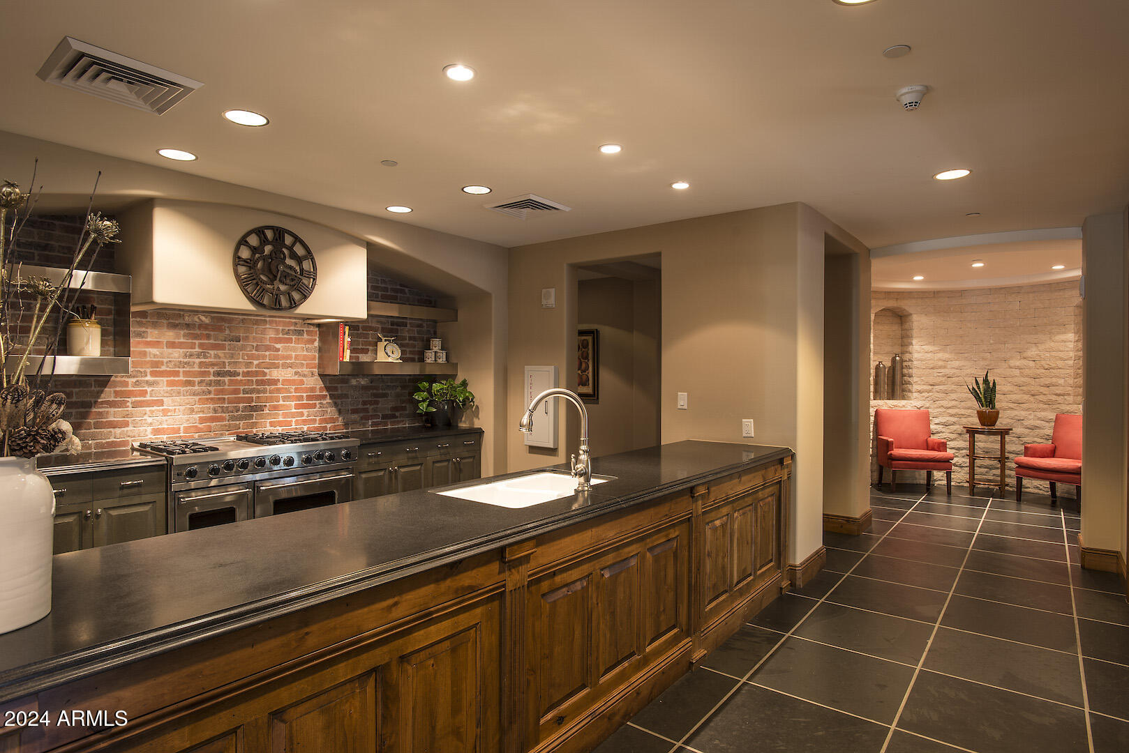 7181 E CAMELBACK Road, 1106