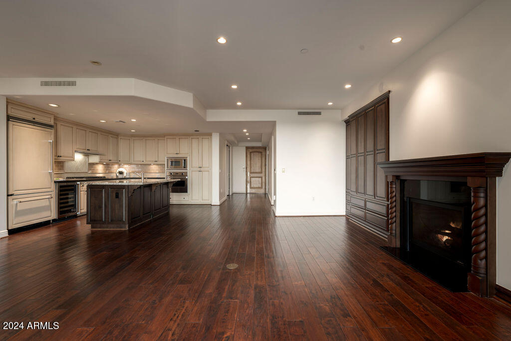 7181 E CAMELBACK Road, 1106