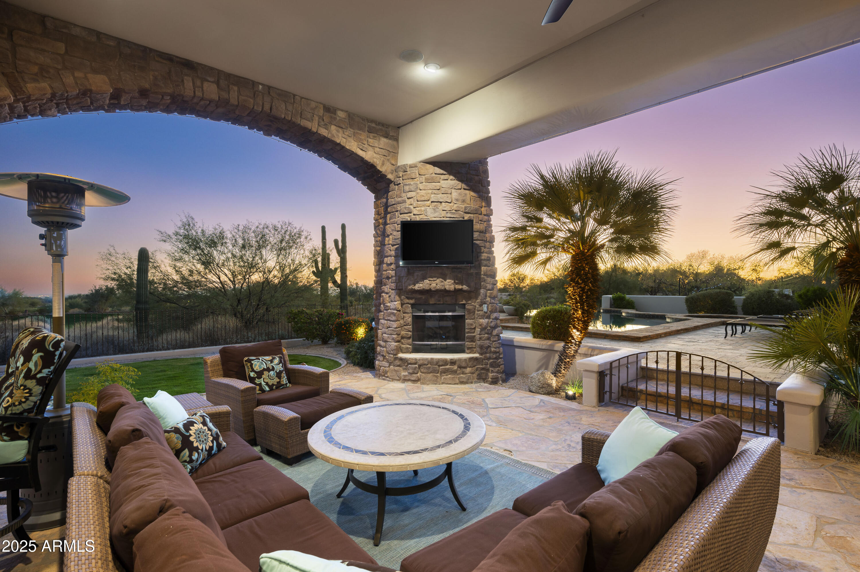 8567 E OVERLOOK Drive