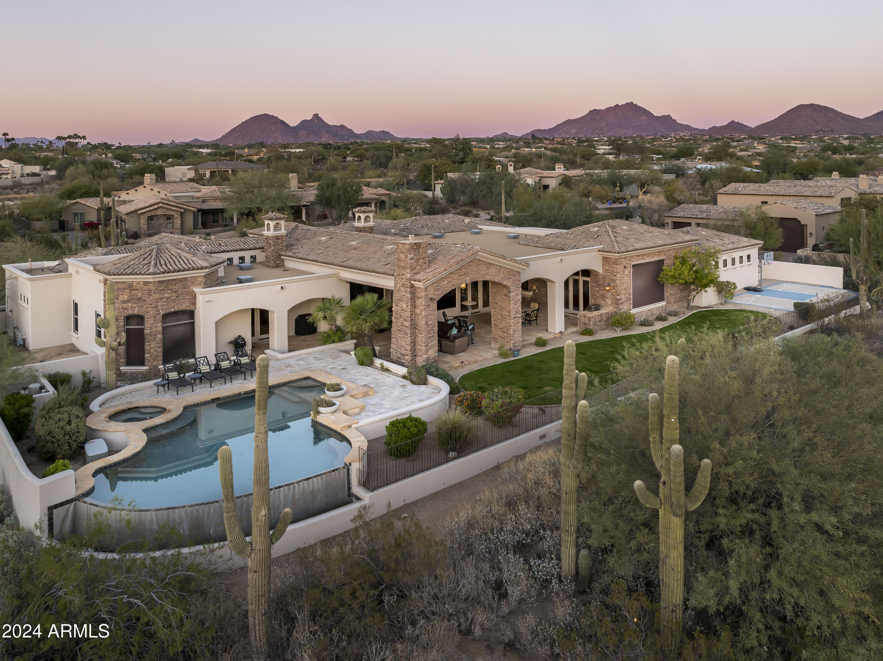 8567 E OVERLOOK Drive
