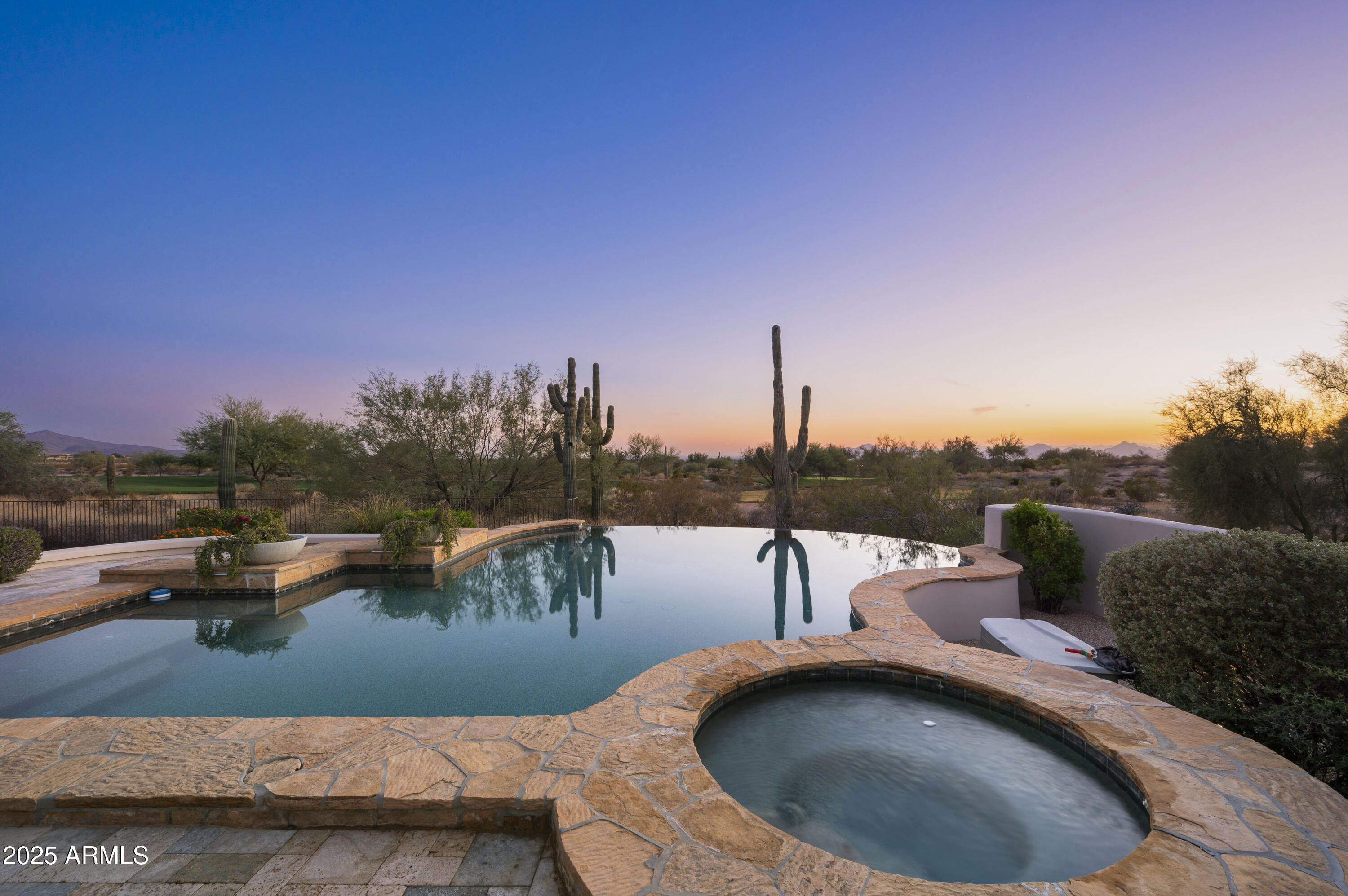8567 E OVERLOOK Drive