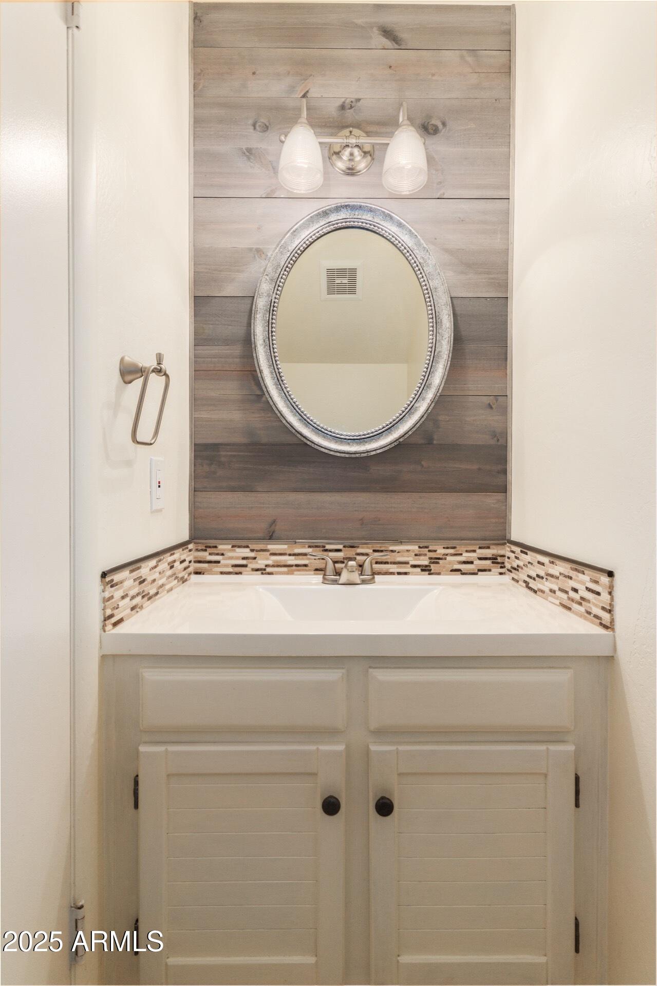 1333 N BRITTANY Lane