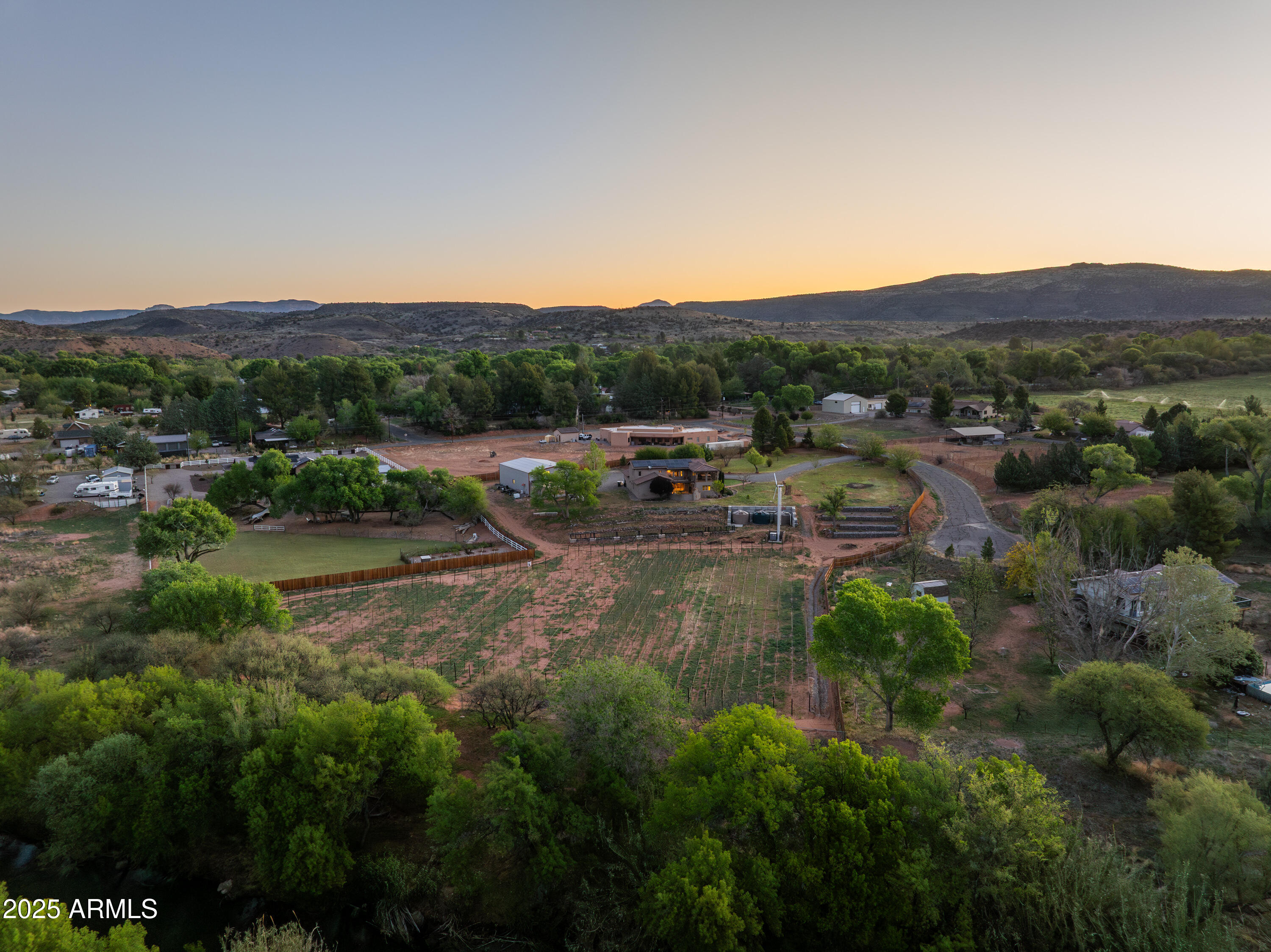 90 S COUNTRY VIEW Lane