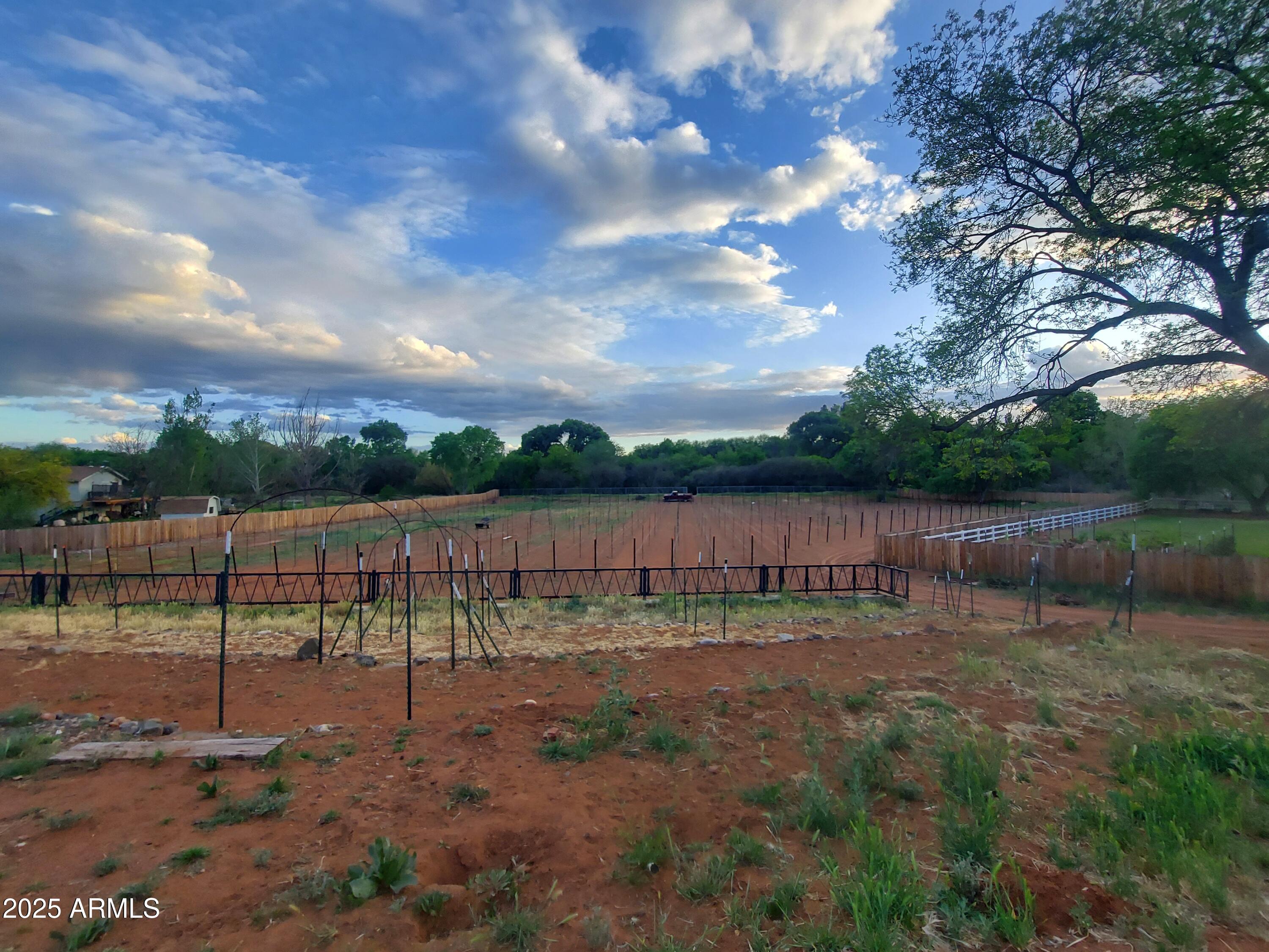 90 S COUNTRY VIEW Lane