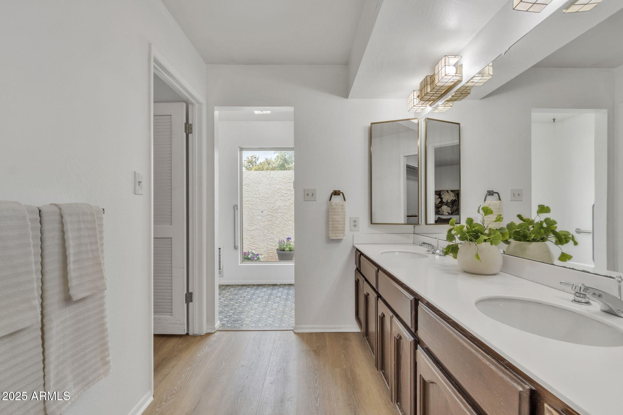 8420 E SAN CANDIDO Drive