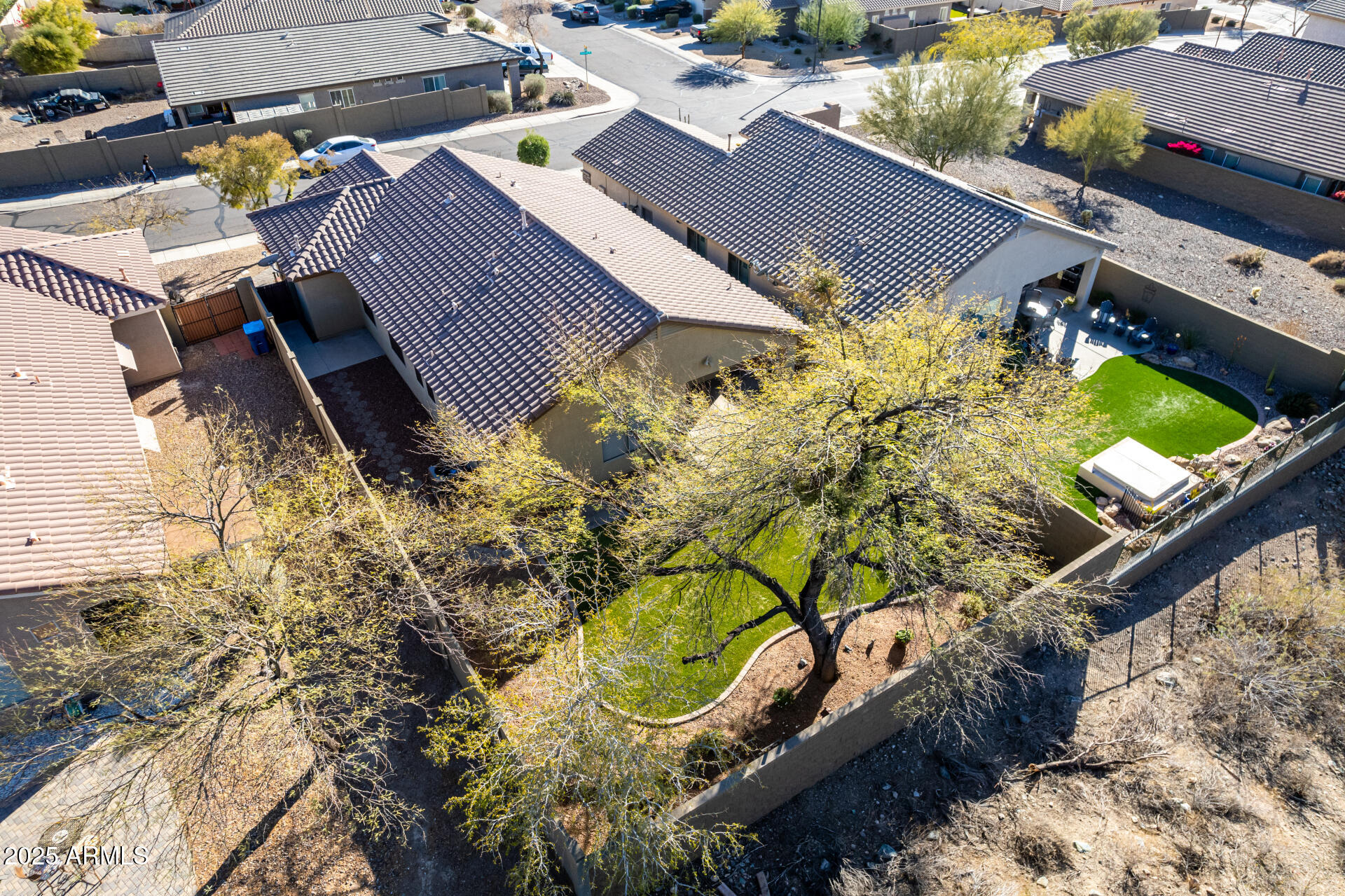 3754 W RUSHMORE Drive