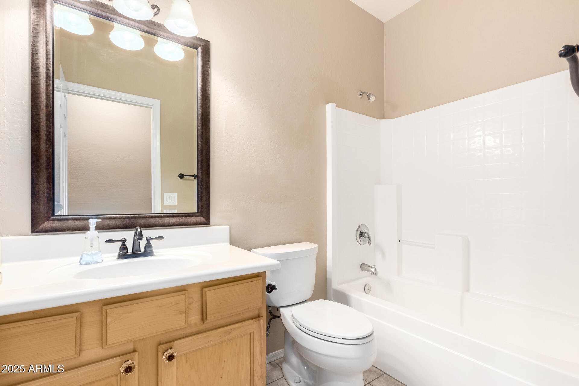 3754 W RUSHMORE Drive