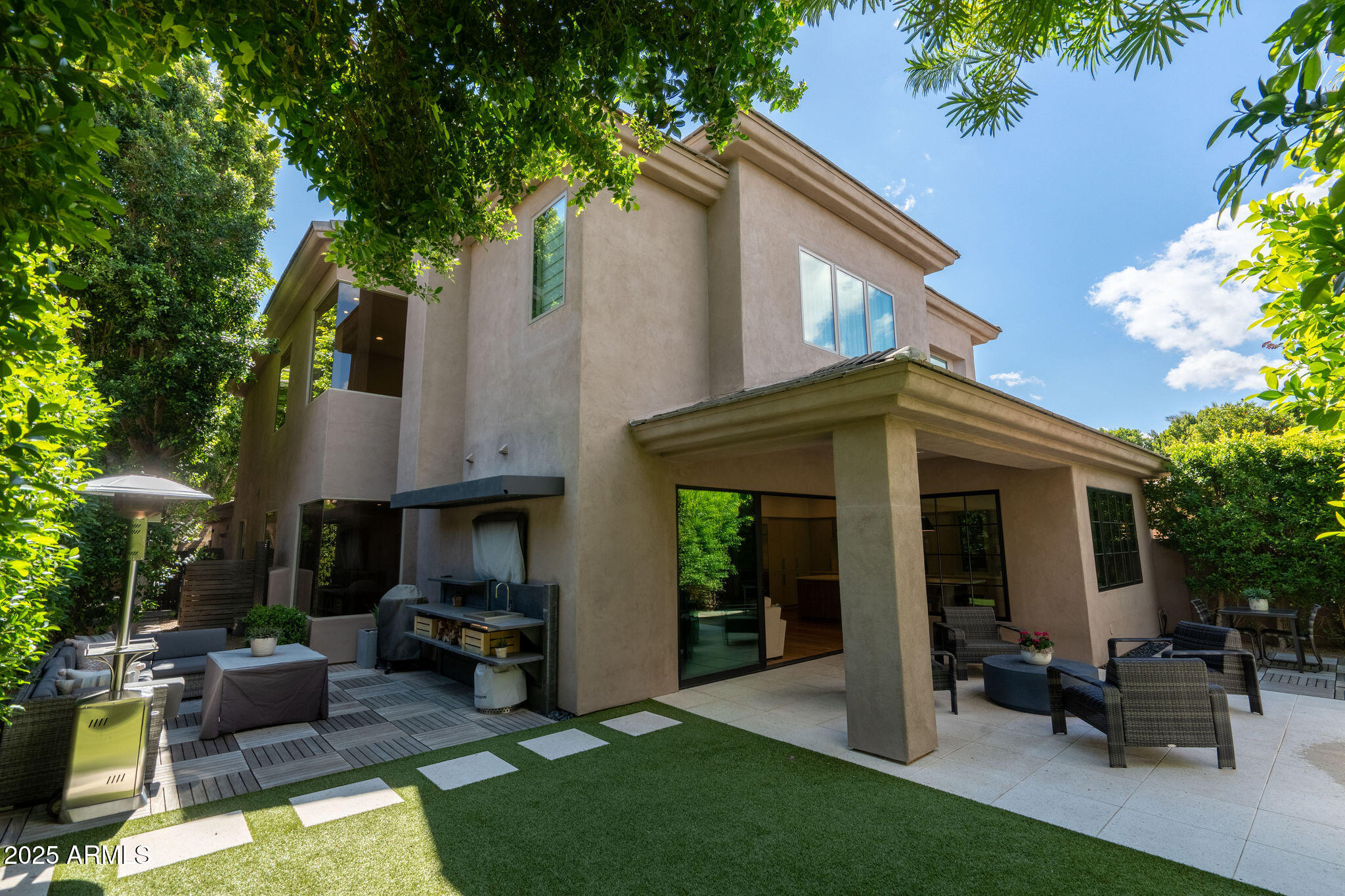 7356 E VAQUERO Drive