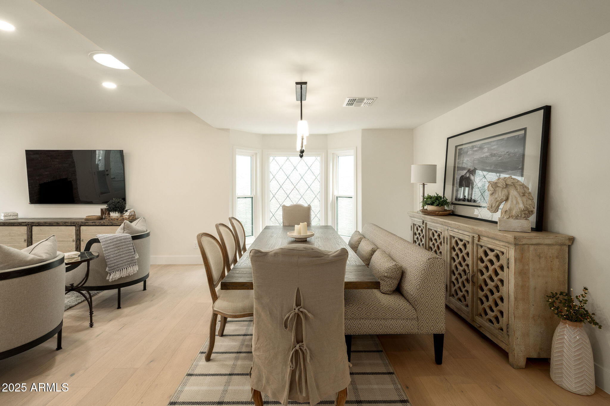 7220 E BUENA TERRA Way