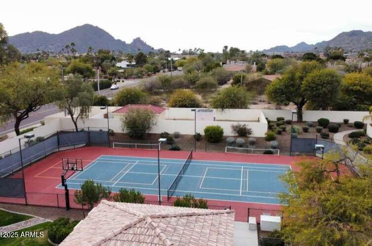 7670 E SIERRA VISTA Drive