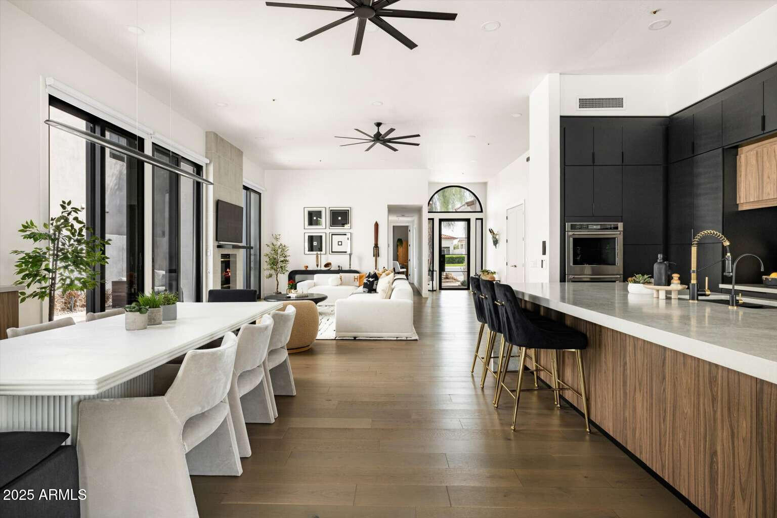 7670 E SIERRA VISTA Drive